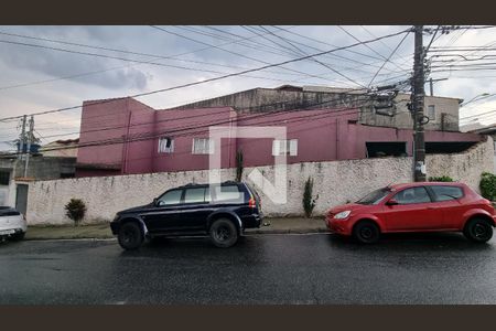 Casa à venda com 276m², 2 quartos e 1 vaga Casa à venda com 276m², 2 quartos e 1 vagaFachada