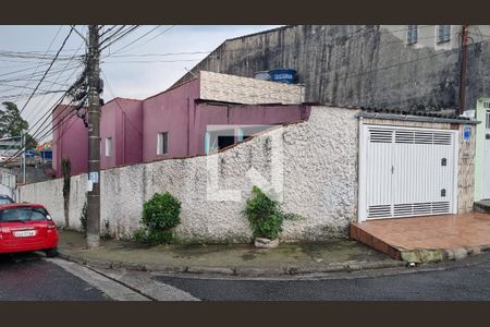 Casa à venda com 276m², 2 quartos e 1 vaga Casa à venda com 276m², 2 quartos e 1 vagaFachada