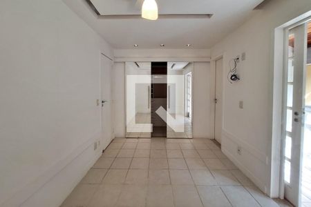 Casa de condomínio à venda com 125m², 2 quartos e 2 vagas Casa de condomínio à venda com 125m², 2 quartos e 2 vagasSuite