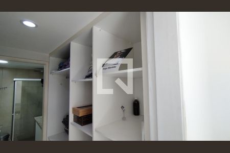 Casa à venda com 240m², 5 quartos e 2 vagasquarto 2 - suite/varanda/closet