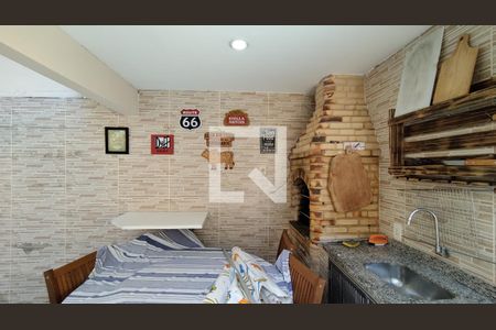 Casa à venda com 240m², 5 quartos e 2 vagasarea gourmet