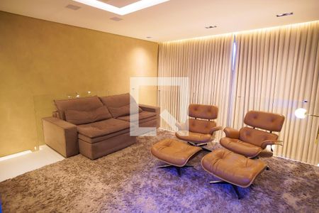 Casa à venda com 267m², 3 quartos e 4 vagasSala 2