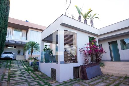 Casa à venda com 267m², 3 quartos e 4 vagasÁrea externa