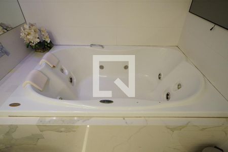 Casa à venda com 267m², 3 quartos e 4 vagasBanheiro Quarto 2