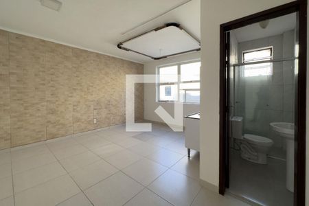 Sala/Cozinha de kitnet/studio para alugar com 0 quarto, 27m² em Cavalhada, Porto Alegre