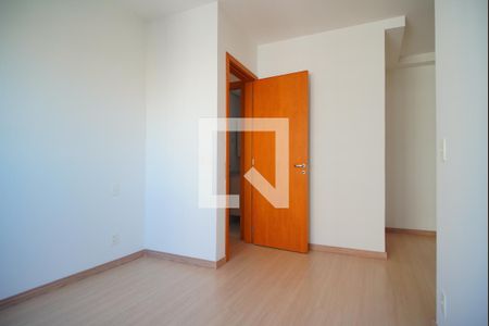Quarto 1 - Suíte de apartamento à venda com 3 quartos, 81m² em Santa Maria Goretti, Porto Alegre
