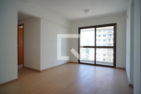 Sala de apartamento à venda com 3 quartos, 81m² em Santa Maria Goretti, Porto Alegre