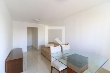 Sala de apartamento para alugar com 2 quartos, 70m² em Campo Belo, São Paulo