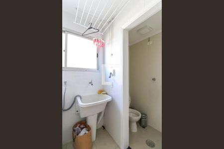 Apartamento para alugar com 70m², 2 quartos e 1 vagaÁrea de Serviço