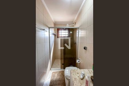 Casa à venda com 220m², 3 quartos e 3 vagasBanheiro