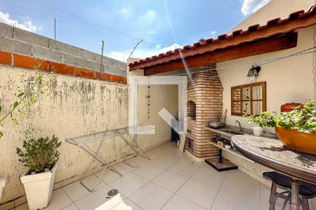 Casa à venda com 220m², 3 quartos e 3 vagasÁrea comum