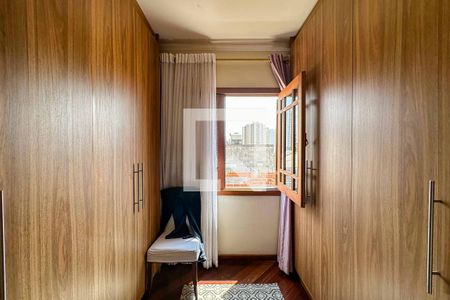 Casa à venda com 220m², 3 quartos e 3 vagasQuarto 2