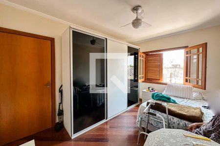 Casa à venda com 220m², 3 quartos e 3 vagasQuarto 3