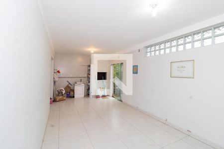 Casa à venda com 133m², 3 quartos e 2 vagas Casa à venda com 133m², 3 quartos e 2 vagasGaragem