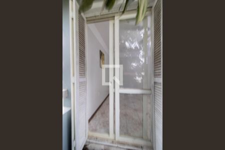 Casa à venda com 133m², 3 quartos e 2 vagas Casa à venda com 133m², 3 quartos e 2 vagasQuarto 2-Varanda