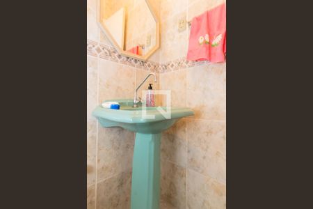 Casa à venda com 133m², 3 quartos e 2 vagas Casa à venda com 133m², 3 quartos e 2 vagasLavabo