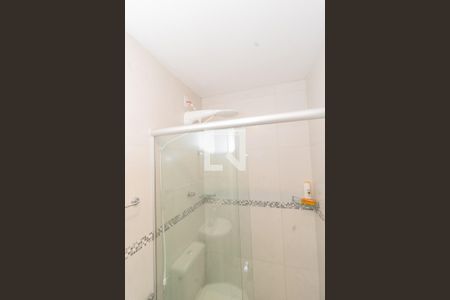 Casa à venda com 133m², 3 quartos e 2 vagas Casa à venda com 133m², 3 quartos e 2 vagasBanheiro