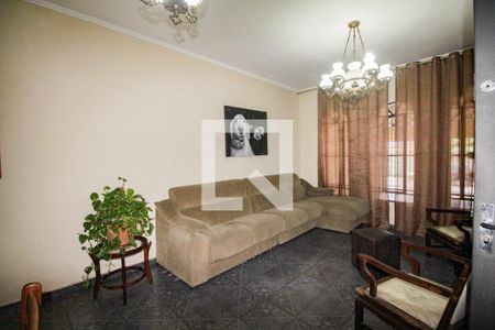 Casa à venda com 116m², 3 quartos e 2 vagasSala