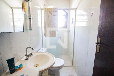 Casa à venda com 116m², 3 quartos e 2 vagasBanheiro
