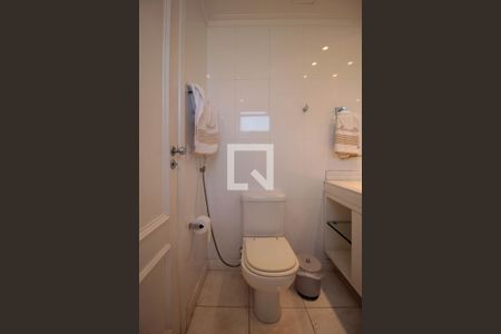 Apartamento à venda com 334m², 4 quartos e 6 vagasBanheiro da Suíte 1