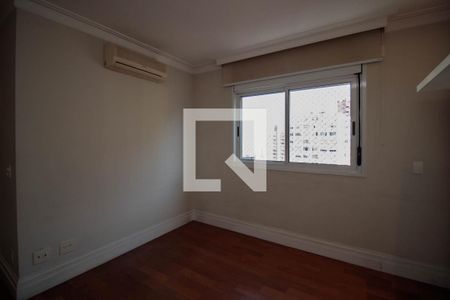 Apartamento à venda com 334m², 4 quartos e 6 vagasSuíte 3