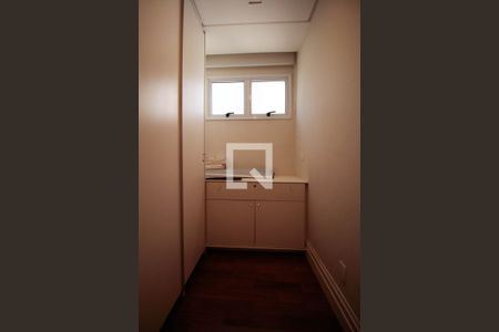 Apartamento à venda com 334m², 4 quartos e 6 vagasCloset da suíte 4