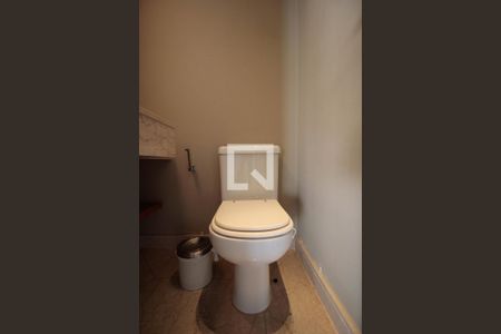 Apartamento à venda com 334m², 4 quartos e 6 vagasBanheiro