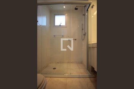 Apartamento à venda com 334m², 4 quartos e 6 vagasBanheiro da Suíte 2