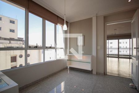 Apartamento à venda com 334m², 4 quartos e 6 vagasCopa