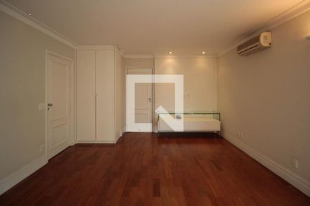 Apartamento à venda com 334m², 4 quartos e 6 vagasSuíte 4