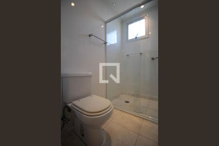 Apartamento à venda com 334m², 4 quartos e 6 vagasBanheiro da Suíte 2