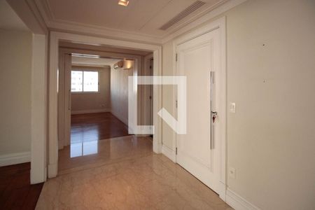 Apartamento à venda com 334m², 4 quartos e 6 vagasHall social