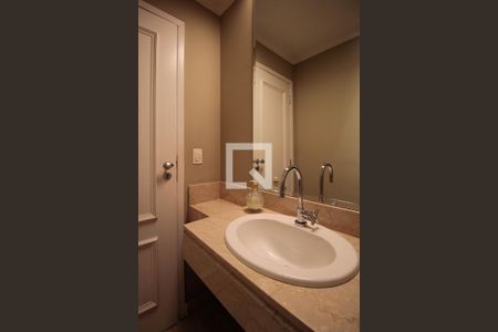 Apartamento à venda com 334m², 4 quartos e 6 vagasBanheiro