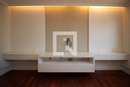 Apartamento à venda com 334m², 4 quartos e 6 vagasSala de TV