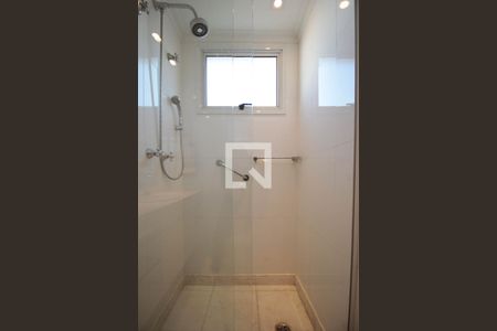 Apartamento à venda com 334m², 4 quartos e 6 vagasBanheiro da Suíte 1