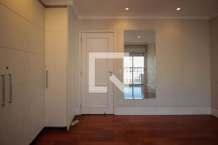 Apartamento à venda com 334m², 4 quartos e 6 vagasSuíte 2