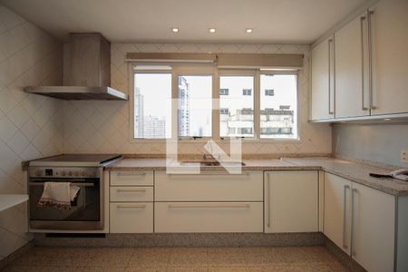 Apartamento à venda com 334m², 4 quartos e 6 vagasCozinha