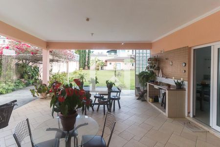 Vista da Sala de casa para alugar com 3 quartos, 360m² em Vila Oliveira, Mogi das Cruzes