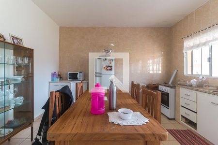 Casa para alugar com 360m², 3 quartos e 8 vagasCozinha Casa 2