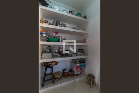 Casa para alugar com 360m², 3 quartos e 8 vagasDespensa