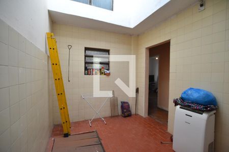 Casa à venda com 196m², 5 quartos e 2 vagasPátio