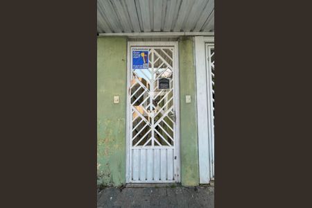 Casa à venda com 25m², 1 quarto e sem vagaEntrada