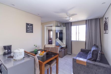 Sala de apartamento para alugar com 2 quartos, 41m² em Vila Graciosa, São Paulo