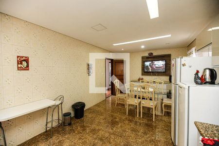 Casa à venda com 100m², 5 quartos e 7 vagas Casa à venda com 100m², 5 quartos e 7 vagasCozinha