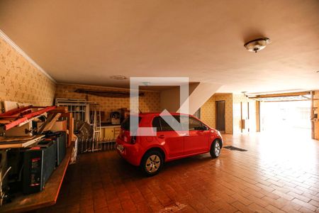 Casa à venda com 100m², 5 quartos e 7 vagas Casa à venda com 100m², 5 quartos e 7 vagasGaragem