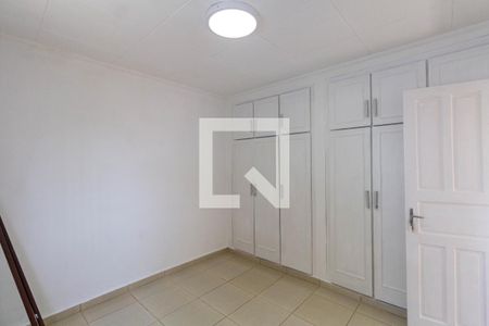 Quarto 1 de casa para alugar com 3 quartos, 160m² em Vila Granada, São Paulo