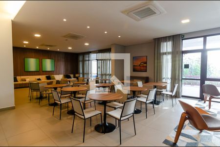 Apartamento para alugar com 102m², 2 quartos e 2 vagas Apartamento para alugar com 102m², 2 quartos e 2 vagasÁrea comum - Salão de festas
