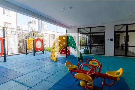 Apartamento para alugar com 102m², 2 quartos e 2 vagas Apartamento para alugar com 102m², 2 quartos e 2 vagasÁrea comum - Playground