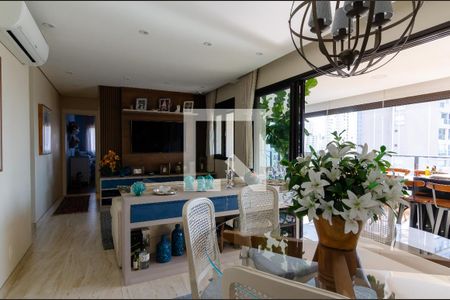 Sala de apartamento para alugar com 2 quartos, 102m² em Campo Belo, São Paulo