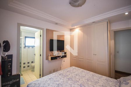 Apartamento à venda com 163m², 3 quartos e 3 vagas Apartamento à venda com 163m², 3 quartos e 3 vagasSuíte 2